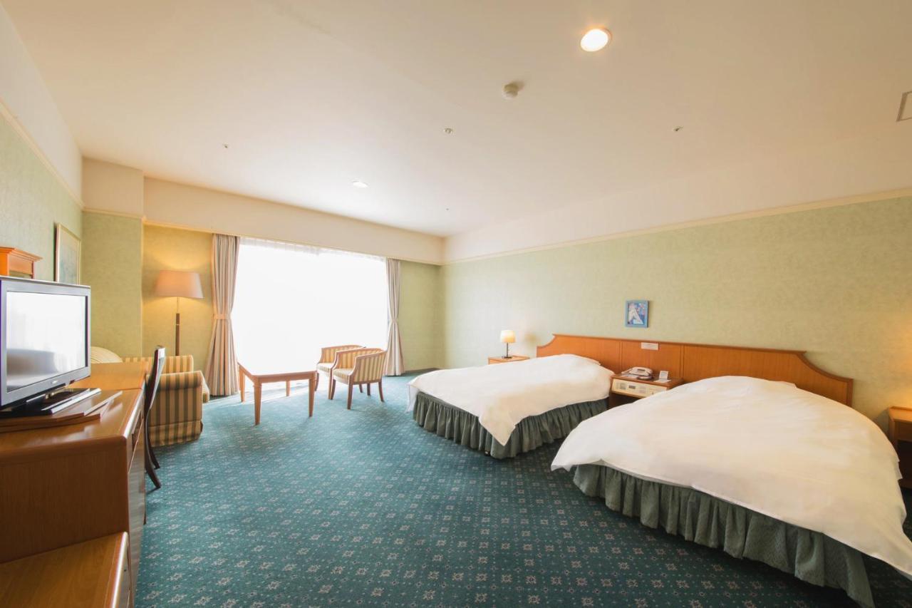 Hotel Floracion Насу Экстерьер фото